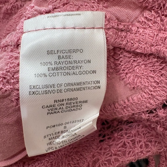 Democracy Mauve Lace Detail Blouse - Picture 5 of 8